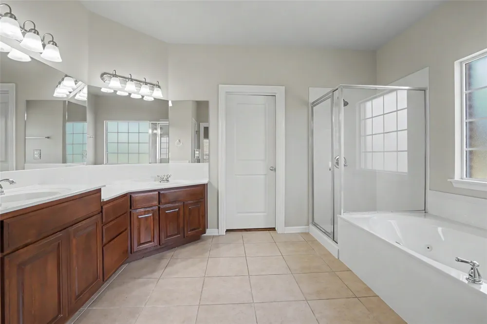 7433 E Forest Ridge Boulevard Broken Arrow, OK 74014