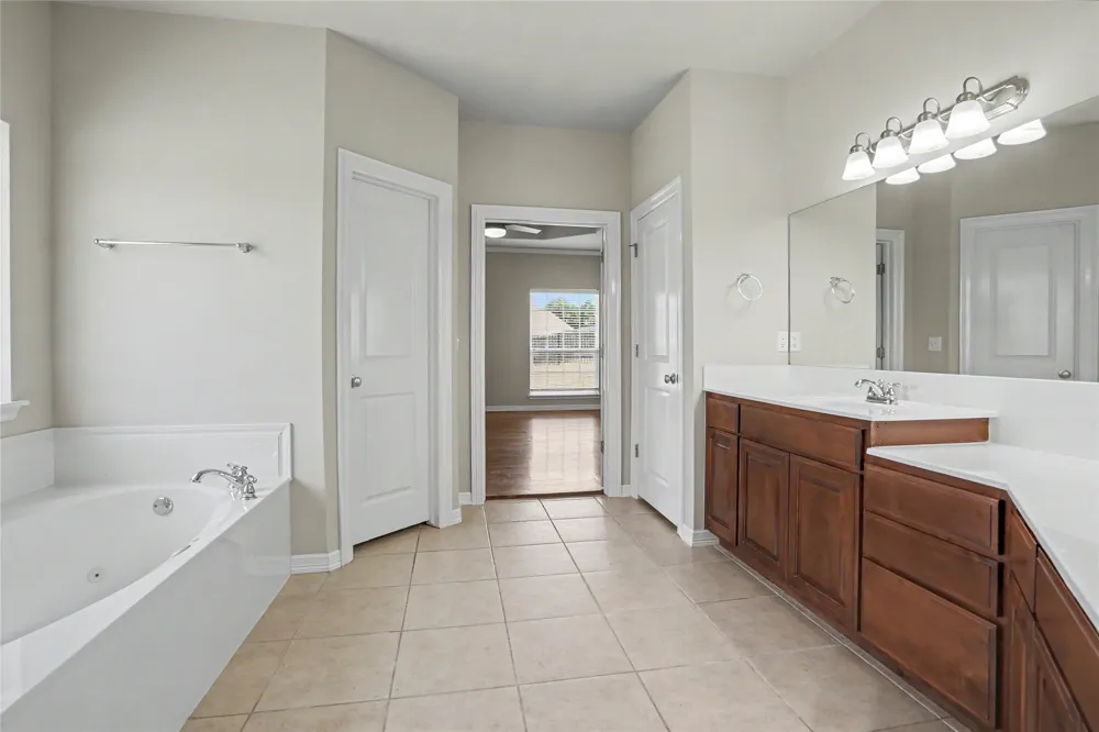 7433 E Forest Ridge Boulevard Broken Arrow, OK 74014