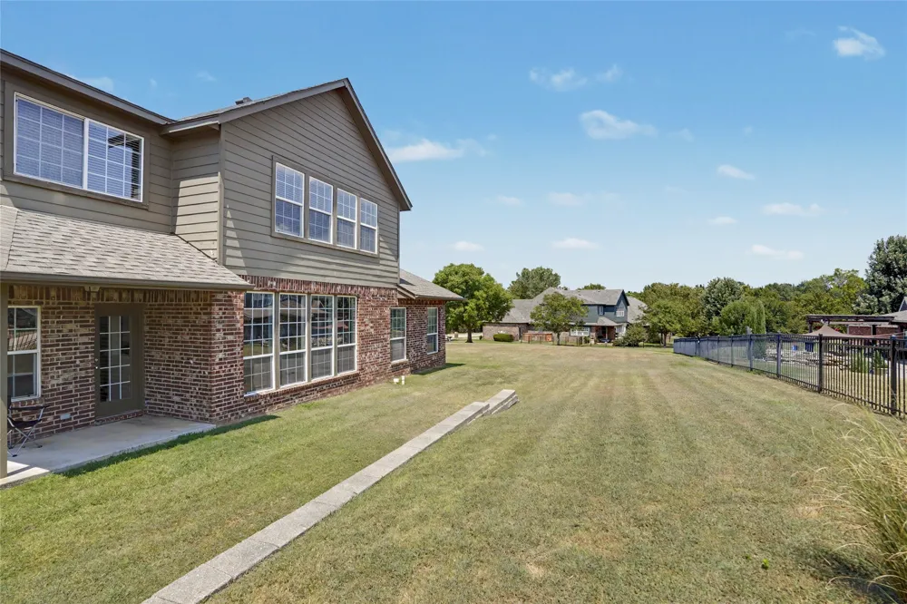 7433 E Forest Ridge Boulevard Broken Arrow, OK 74014