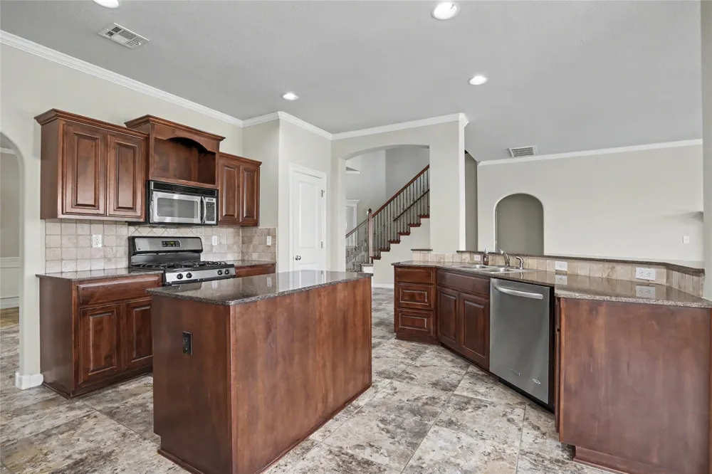 7433 E Forest Ridge Boulevard Broken Arrow, OK 74014