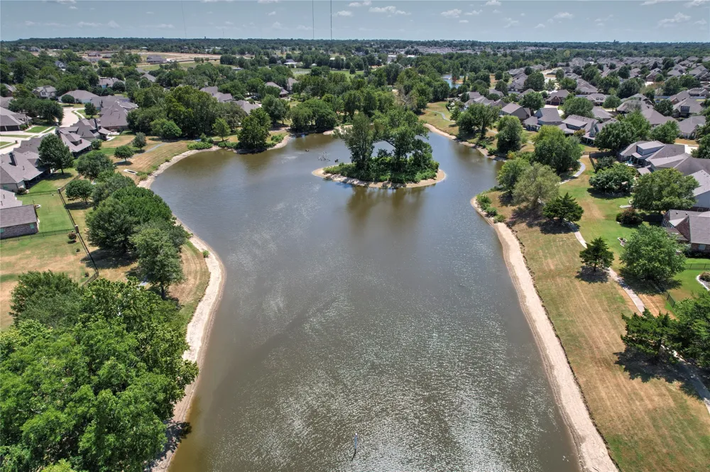 7433 E Forest Ridge Boulevard Broken Arrow, OK 74014