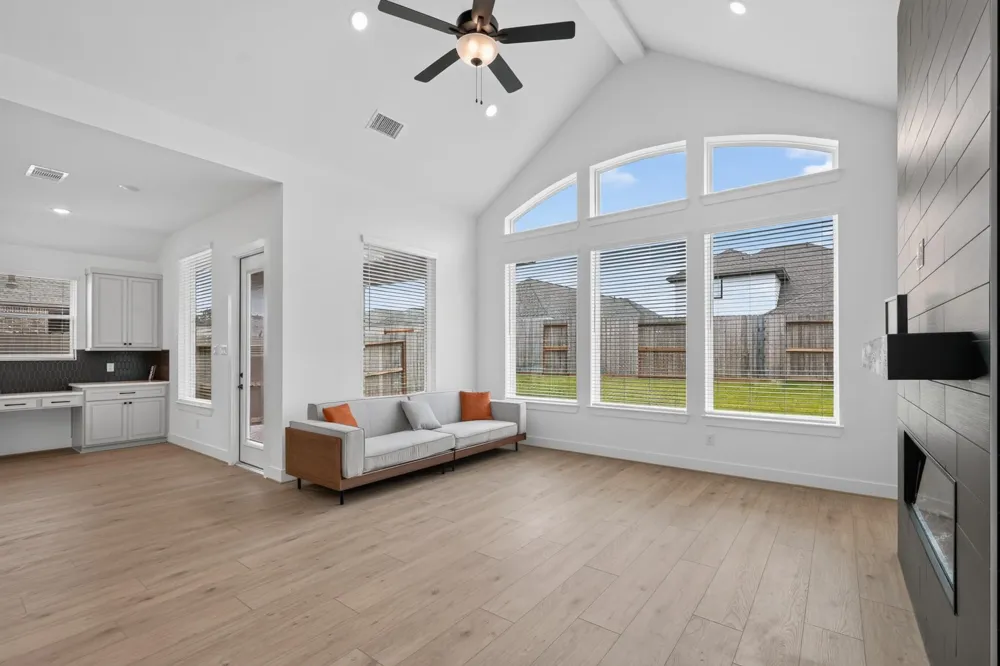 9745 Roaring River Falls Porter, TX 77365