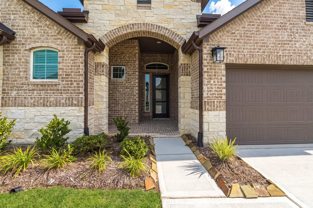 9745 Roaring River Falls Porter, TX 77365