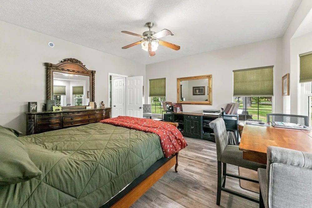 9010 Point Barrow Road Beach City, TX 77523