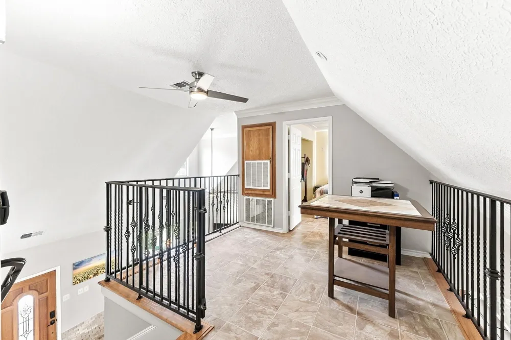 9010 Point Barrow Road Beach City, TX 77523