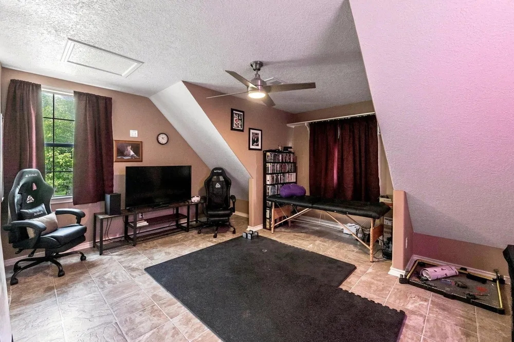 9010 Point Barrow Road Beach City, TX 77523