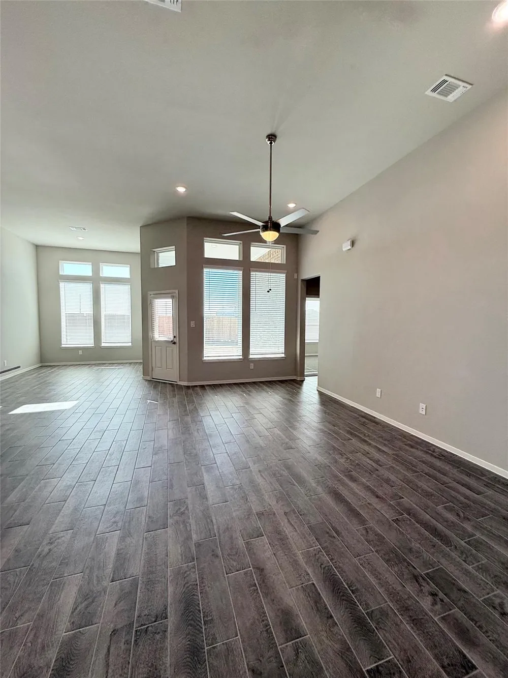 2502 Shallow Lake Lane Iowa Colony, TX 77583
