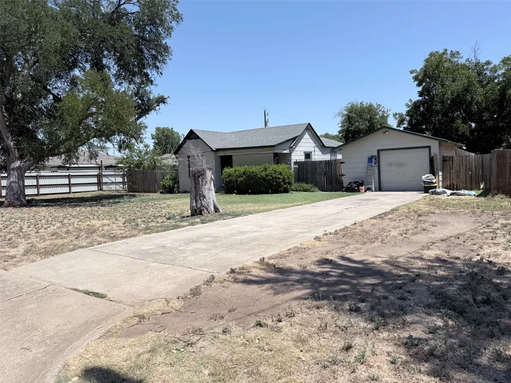 312 Ralph Street White Settlement, TX 76108