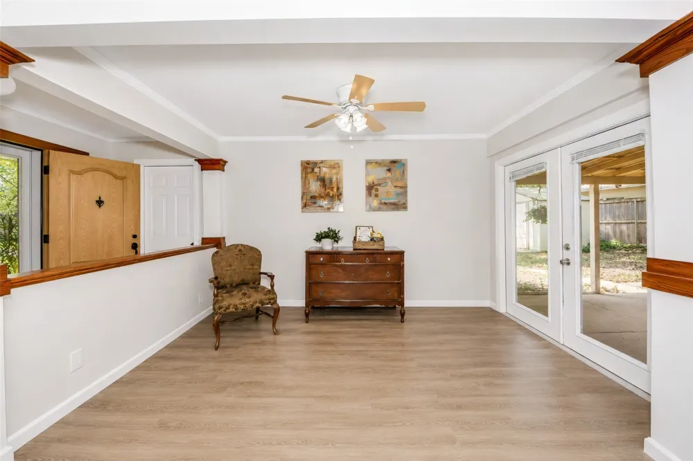 133 Oakhurst Drive Bedford, TX 76022