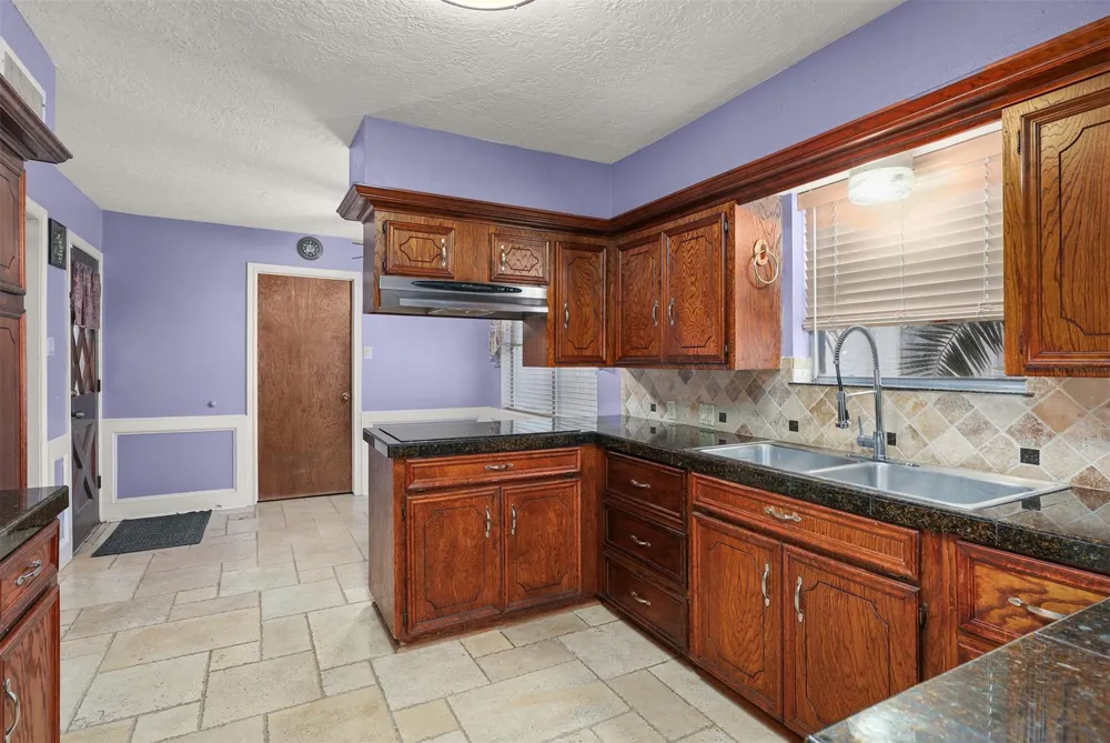 2518 Taylor Lane Deer Park, TX 77536
