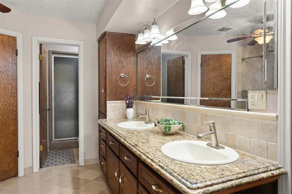 2518 Taylor Lane Deer Park, TX 77536