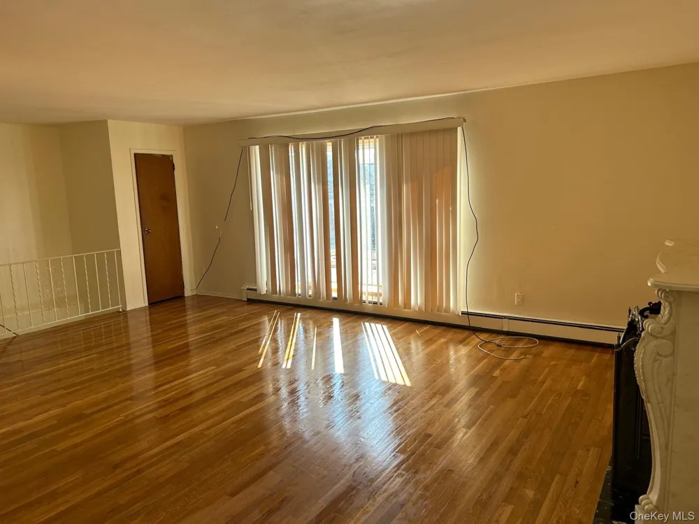 24615 137th Avenue Rosedale, NY 11422