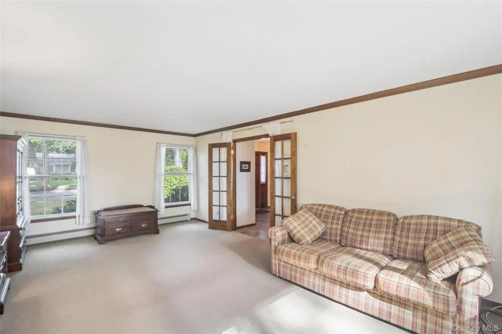 30 White Birch Circle Miller Place, NY 11764