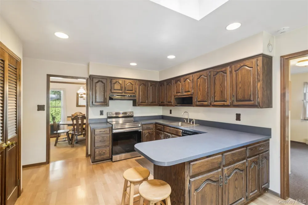 30 White Birch Circle Miller Place, NY 11764