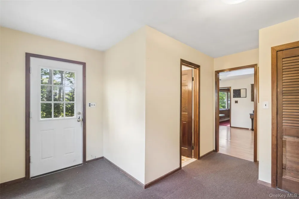 30 White Birch Circle Miller Place, NY 11764