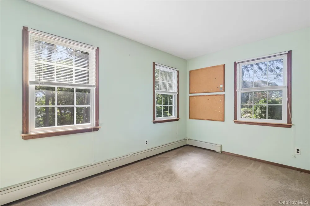 30 White Birch Circle Miller Place, NY 11764