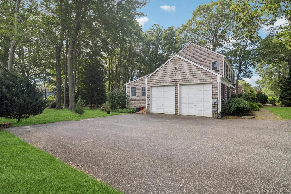30 White Birch Circle Miller Place, NY 11764