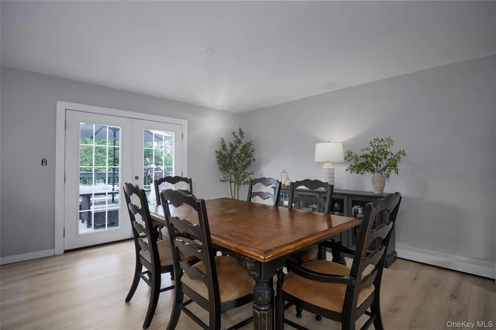 26 Hoof Print Road Millbrook, NY 12545