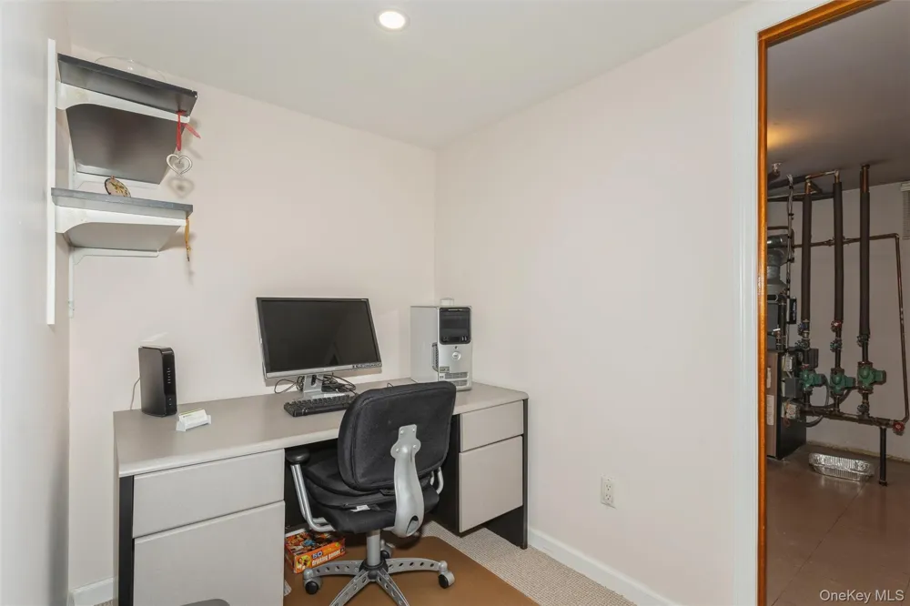 977 Third Avenue Franklin Square, NY 11010