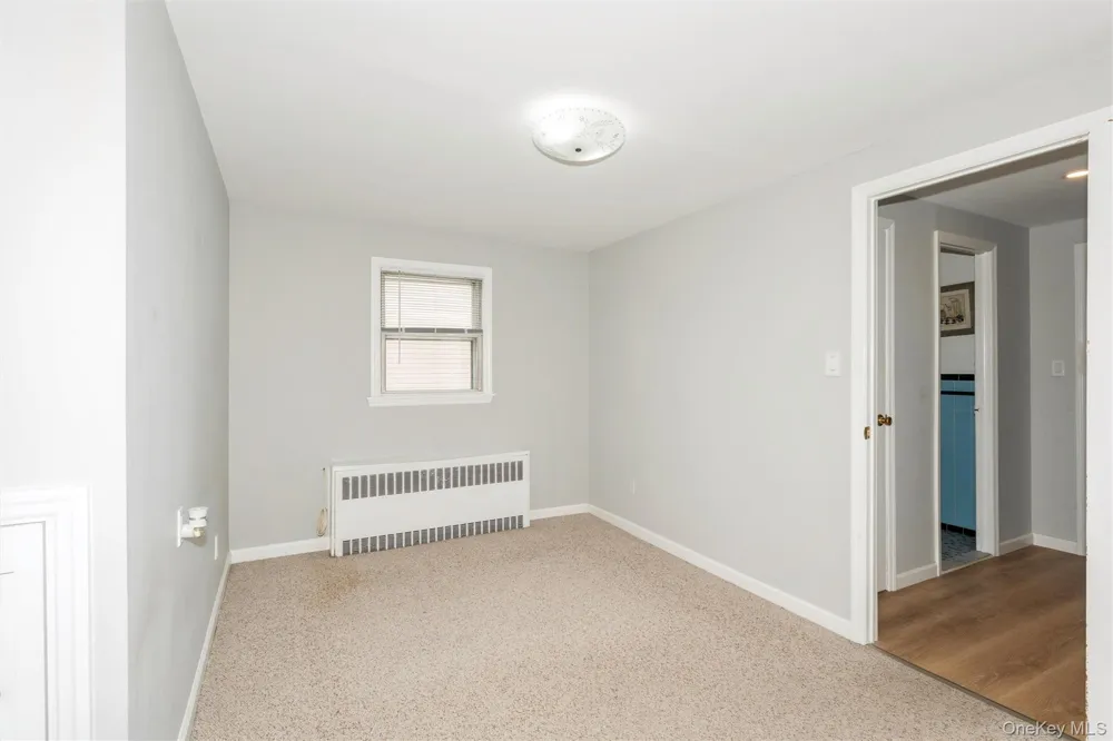 977 Third Avenue Franklin Square, NY 11010