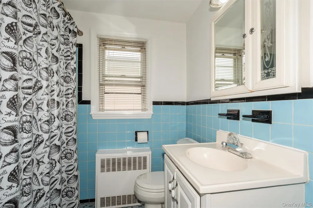 977 Third Avenue Franklin Square, NY 11010