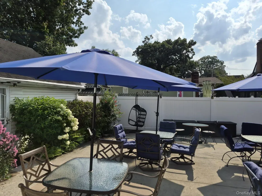 112-44 178th Street Addisleigh Park, NY 11433