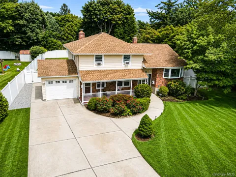 25 Dudley Lane