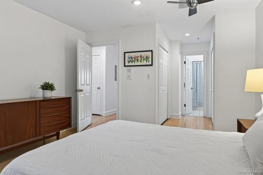 355 Old Tarrytown Road #107 White Plains, NY 10603