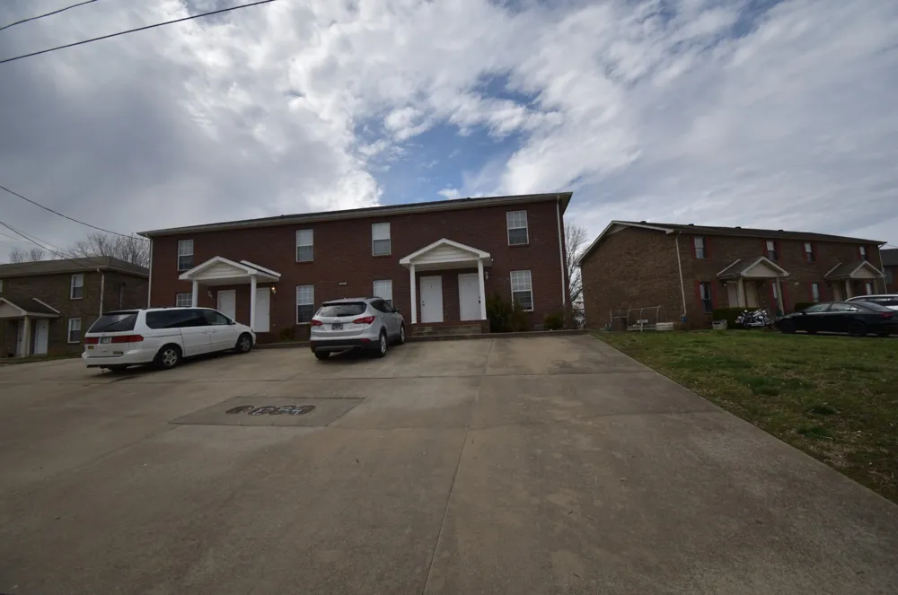 362 Peabody Dr #3 Clarksville, TN 37042