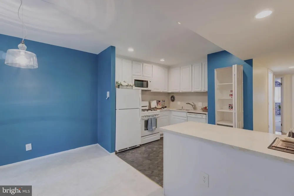5051 7TH ROAD S #102 Arlington, VA 22204