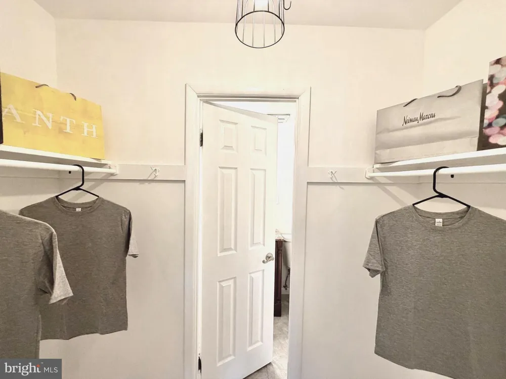 5051 7TH ROAD S #102 Arlington, VA 22204