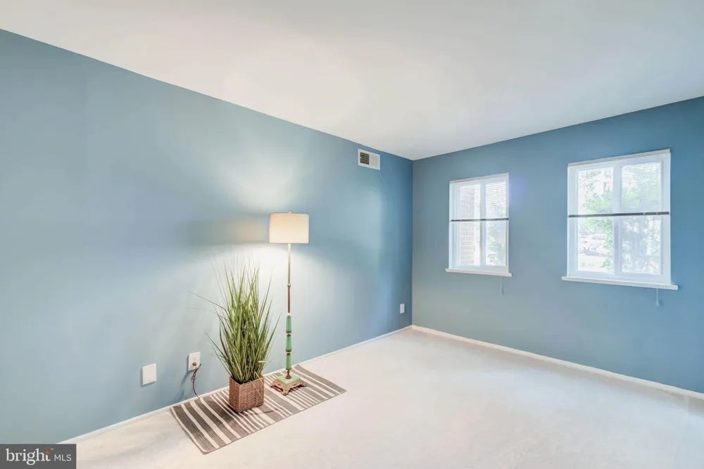 5051 7TH ROAD S #102 Arlington, VA 22204