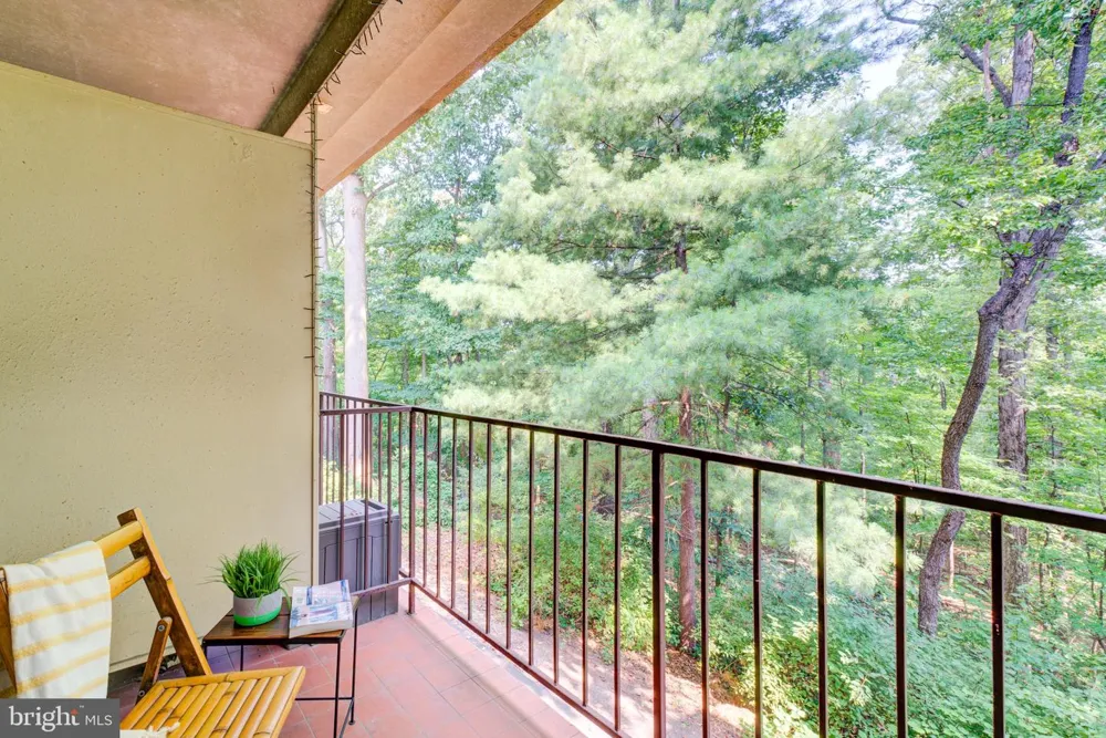 5051 7TH ROAD S #102 Arlington, VA 22204