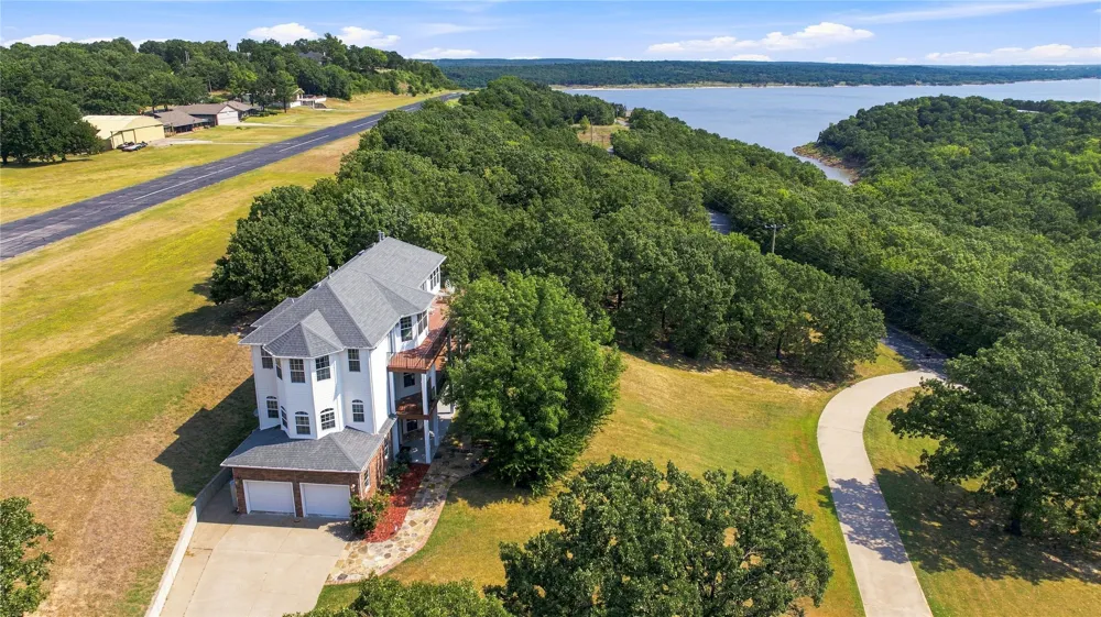 778 W Lakeshore Drive Cleveland, OK 74020