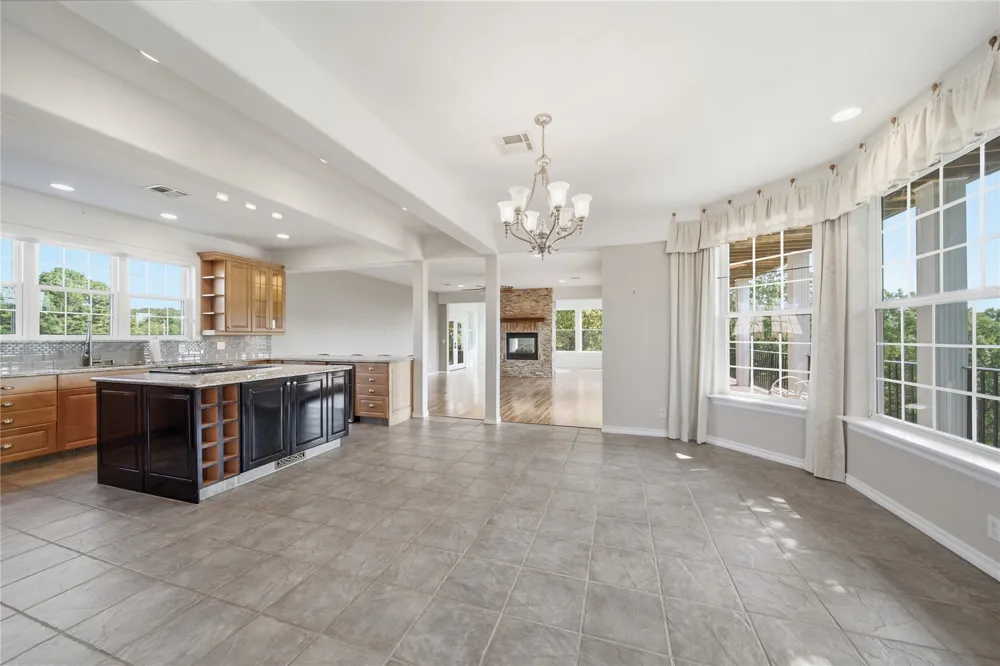 778 W Lakeshore Drive Cleveland, OK 74020