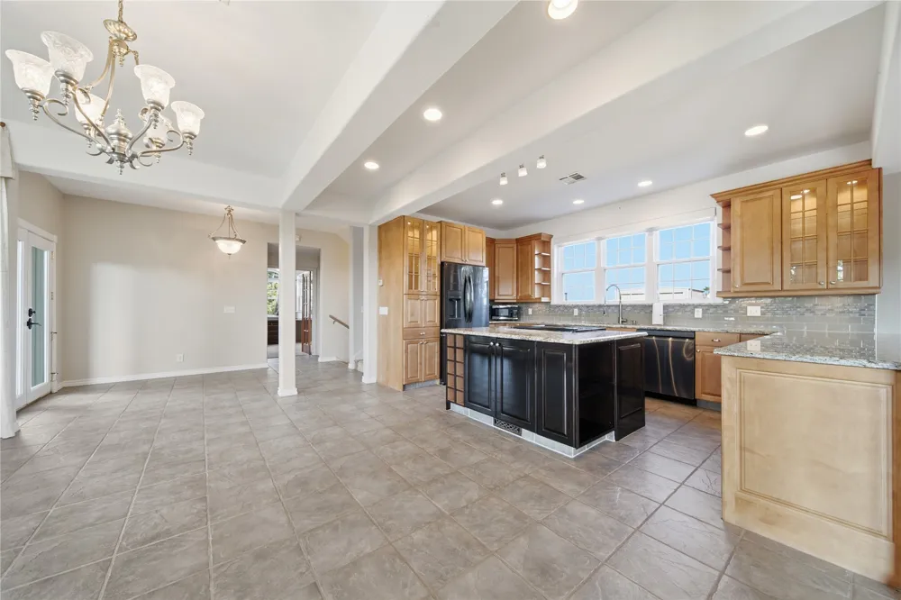 778 W Lakeshore Drive Cleveland, OK 74020
