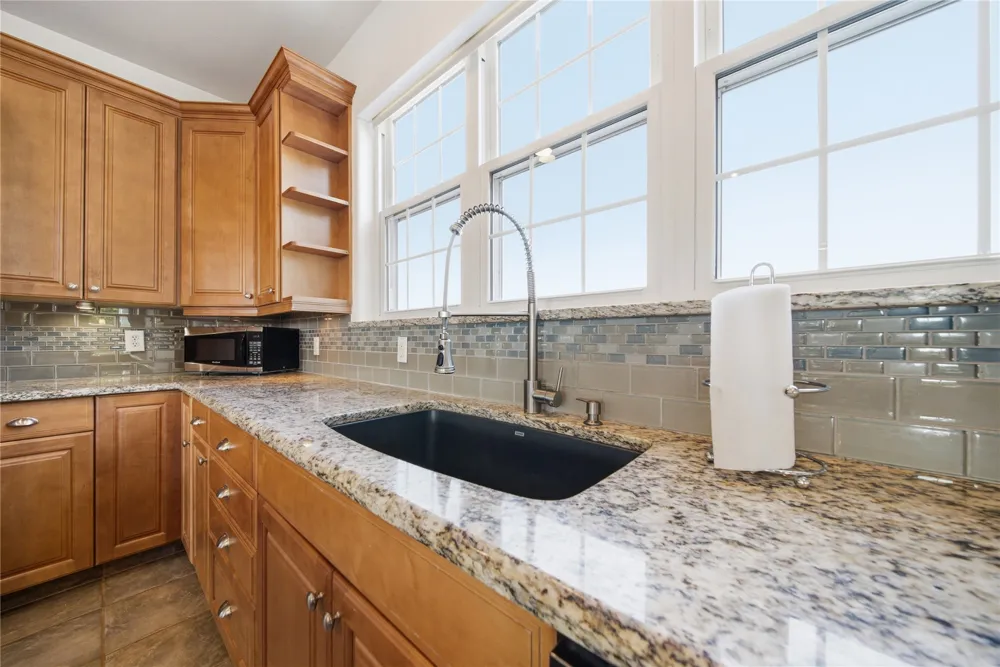 778 W Lakeshore Drive Cleveland, OK 74020