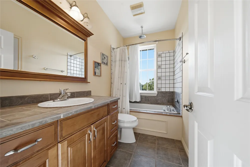 778 W Lakeshore Drive Cleveland, OK 74020