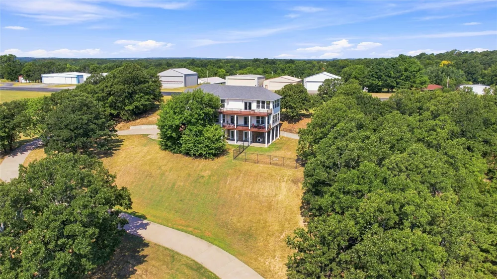 778 W Lakeshore Drive Cleveland, OK 74020