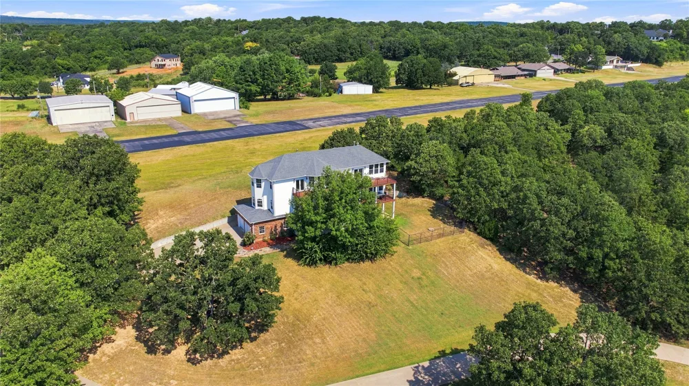 778 W Lakeshore Drive Cleveland, OK 74020