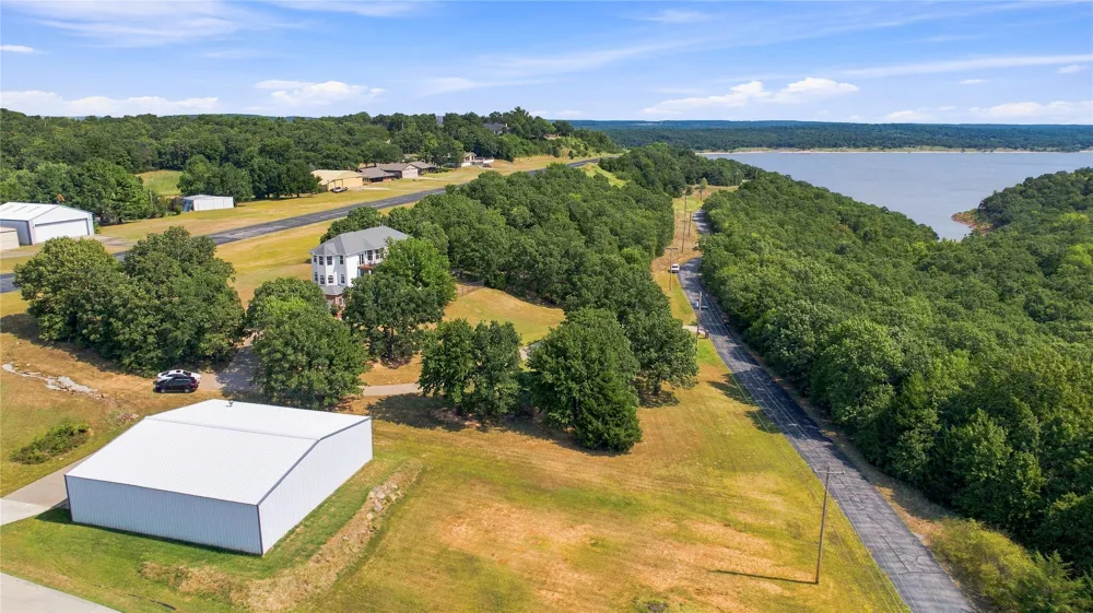 778 W Lakeshore Drive Cleveland, OK 74020