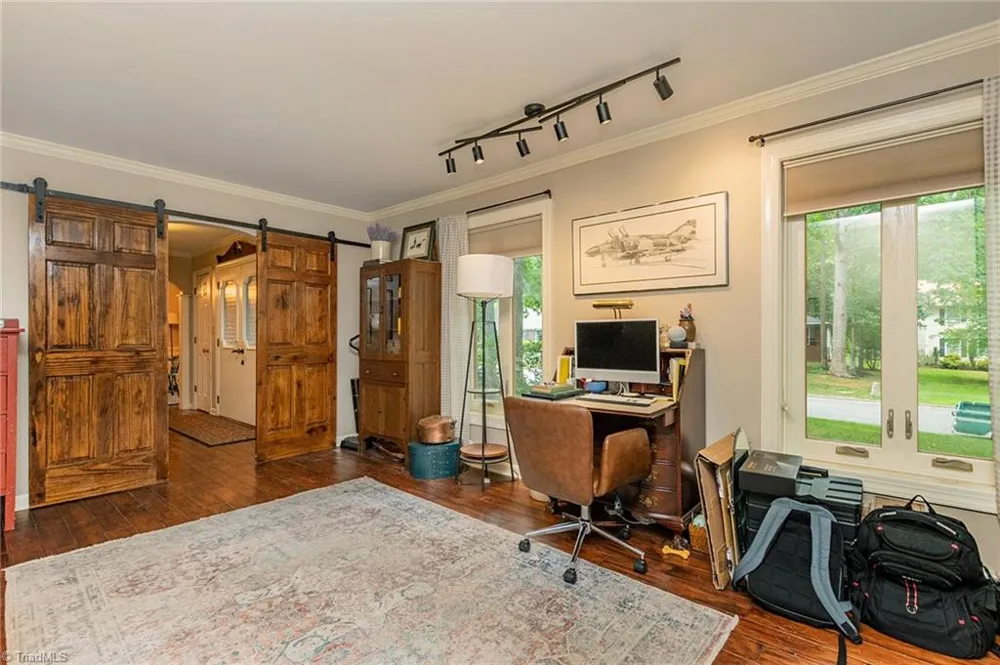 2014 La Vista Drive High Point, NC 27265