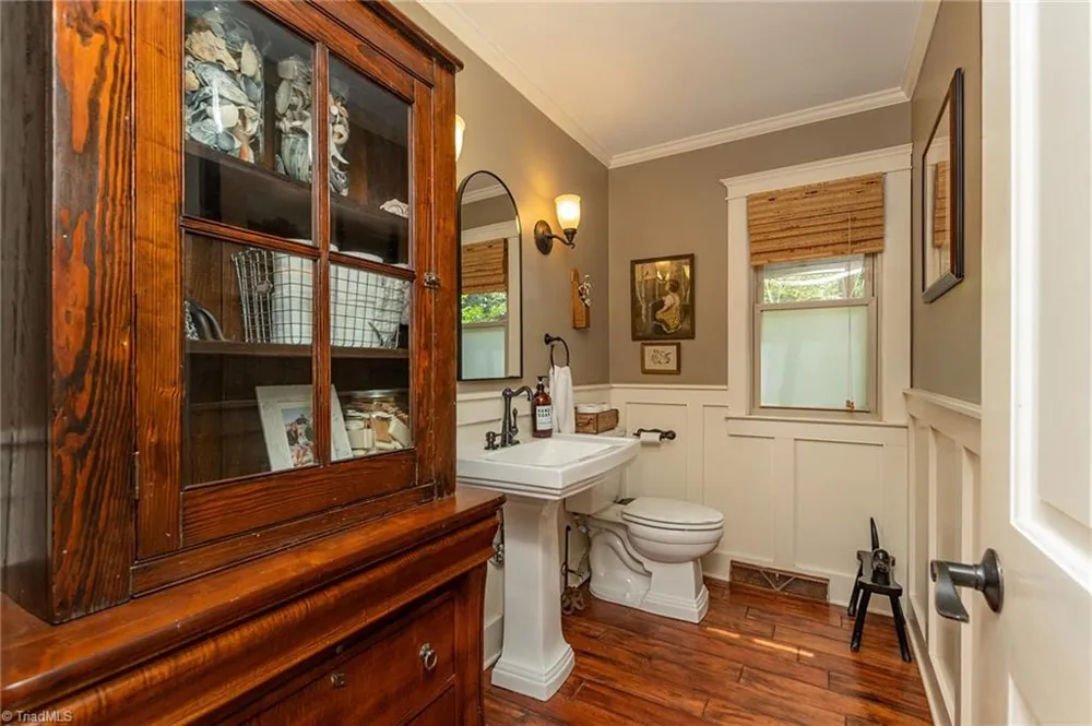 2014 La Vista Drive High Point, NC 27265