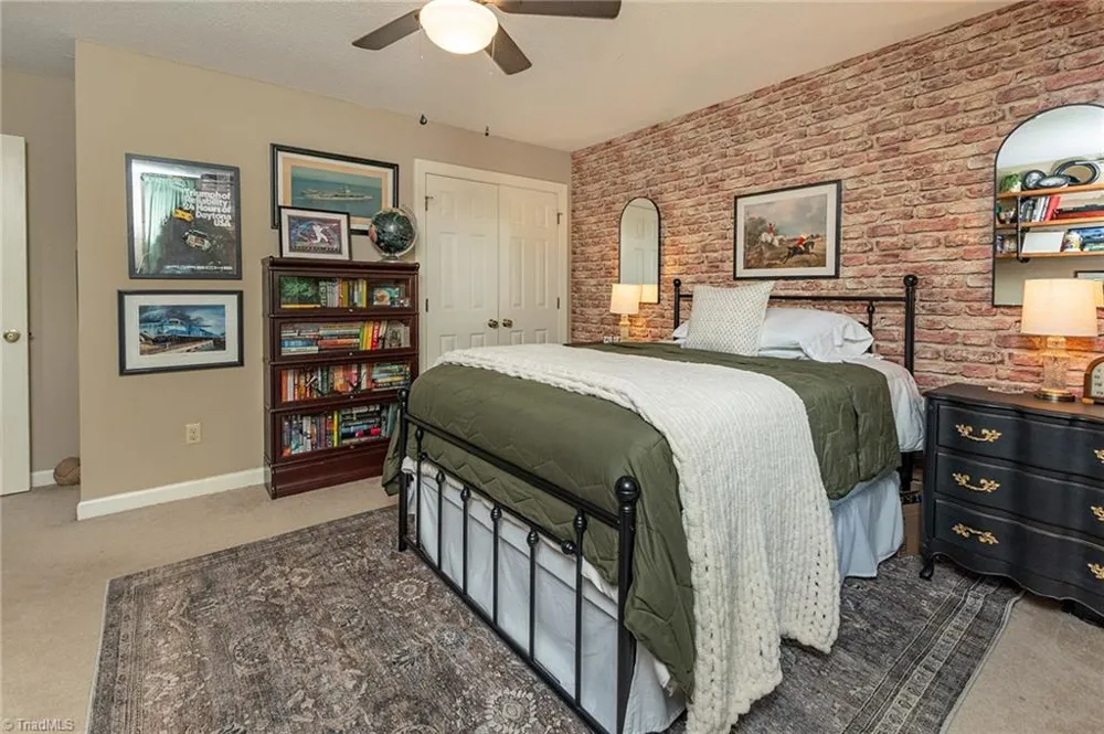 2014 La Vista Drive High Point, NC 27265