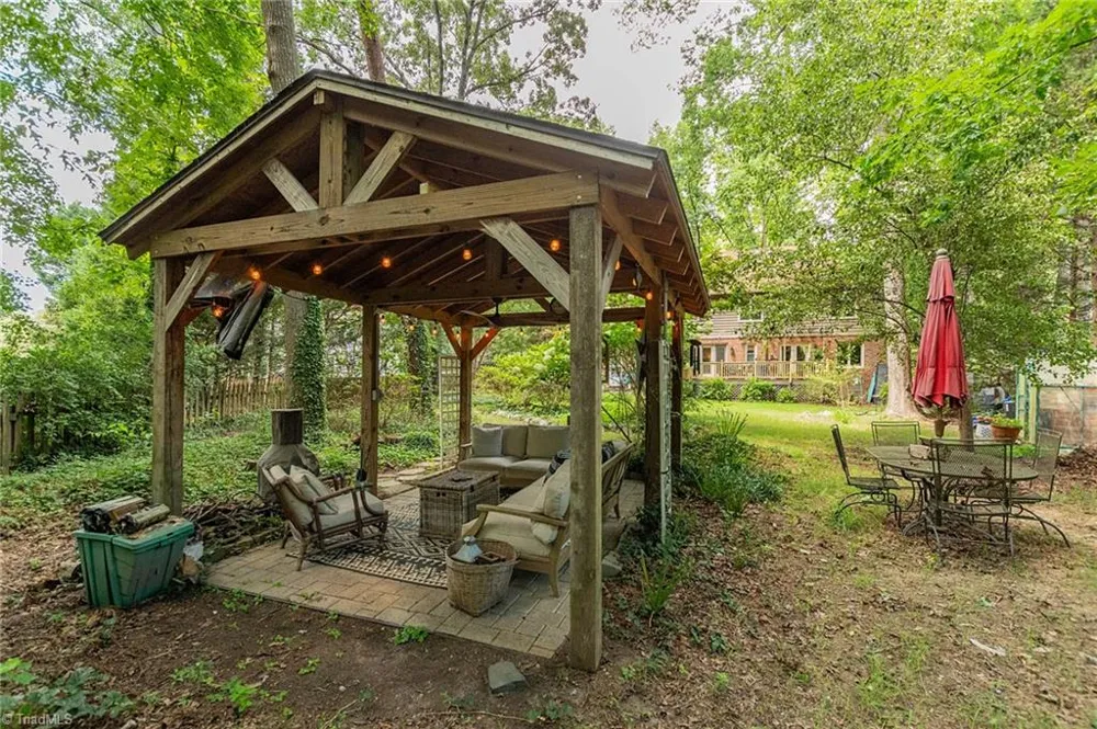 2014 La Vista Drive High Point, NC 27265