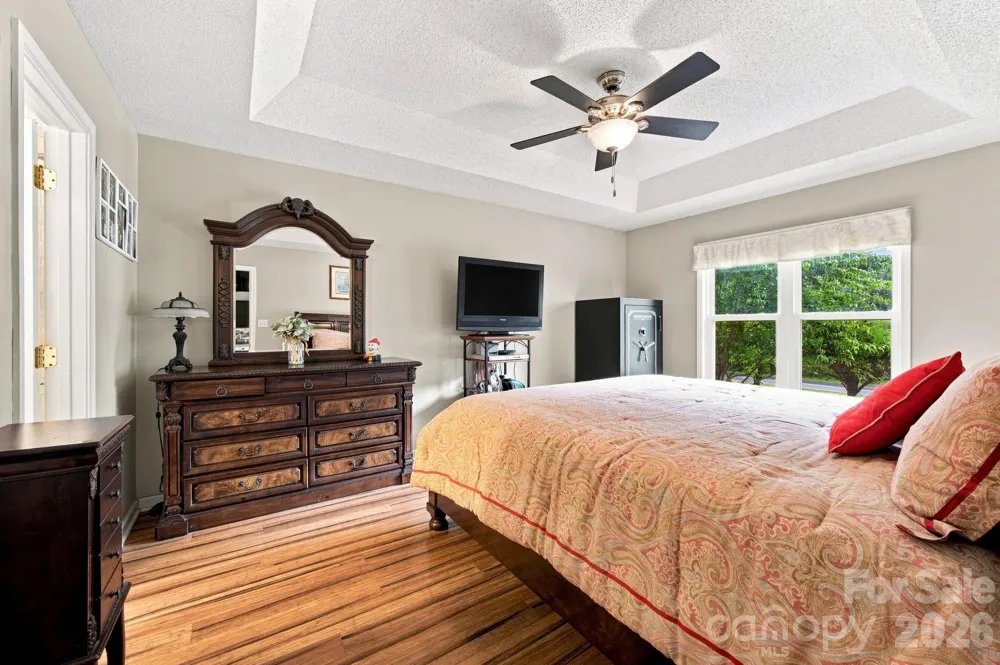 359 Huffstetler Lake Road Dallas, NC 28034
