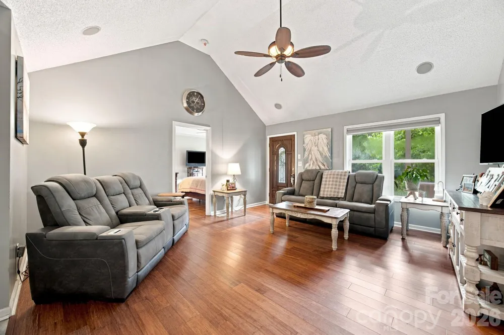 359 Huffstetler Lake Road Dallas, NC 28034