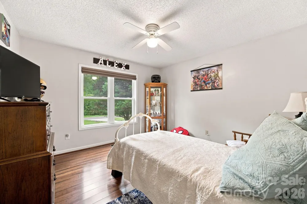 359 Huffstetler Lake Road Dallas, NC 28034