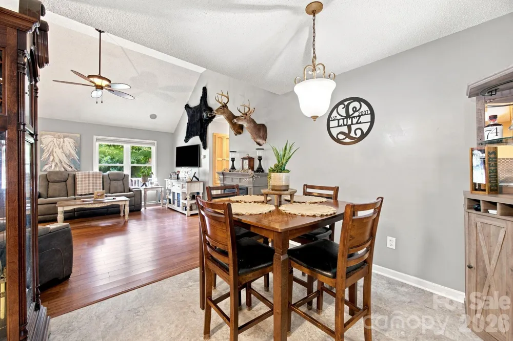 359 Huffstetler Lake Road Dallas, NC 28034