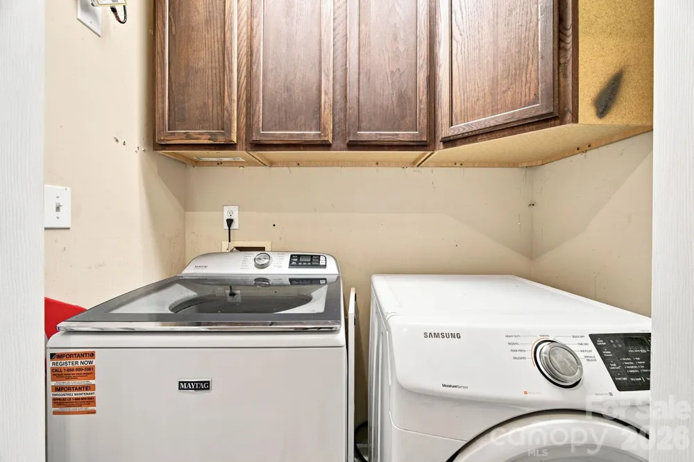 359 Huffstetler Lake Road Dallas, NC 28034